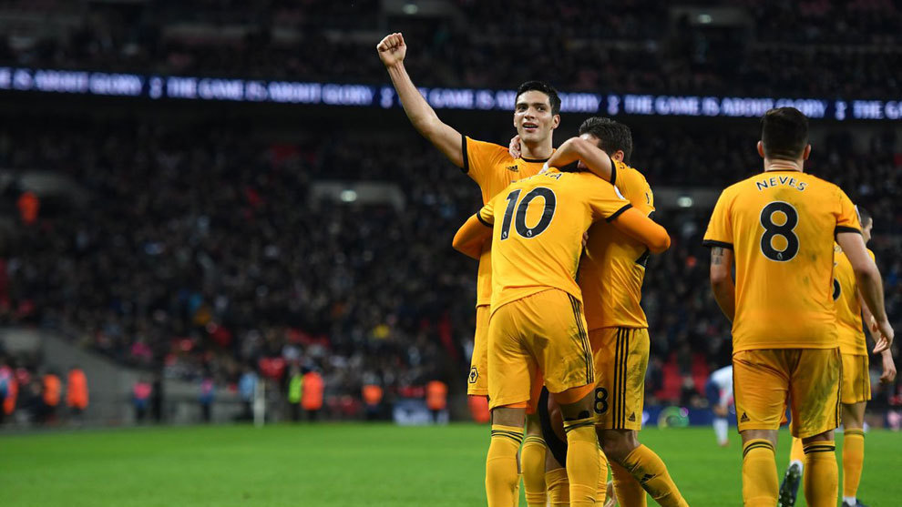 Saiss ganha empate do Wolves contra o Spurs