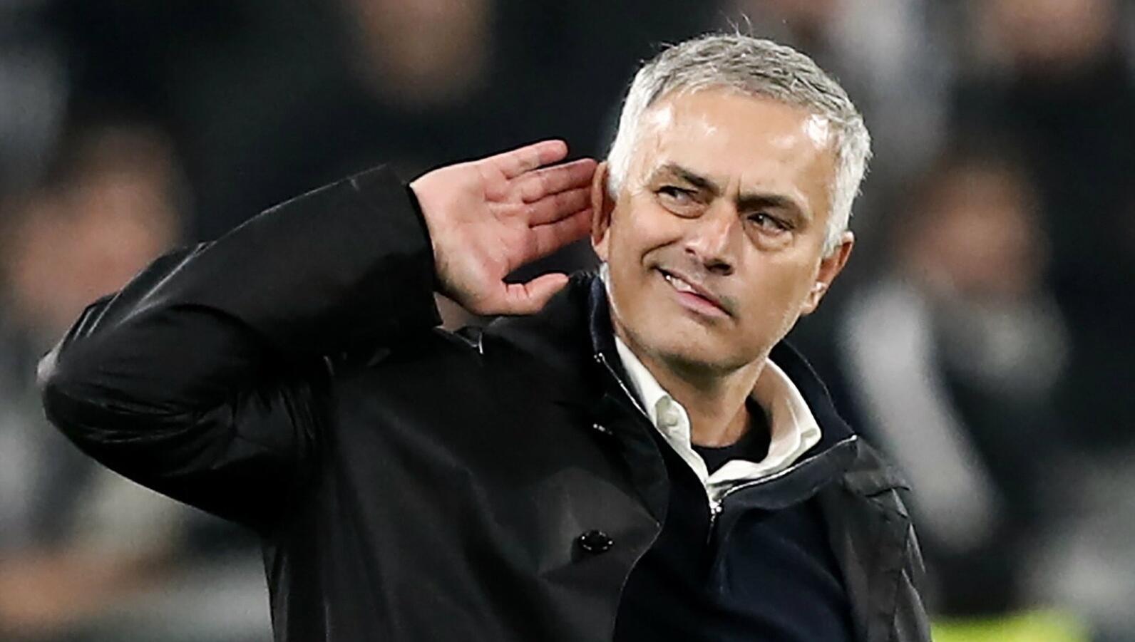 Jose Mourinho questiona as preocupações dos Reds com lesões