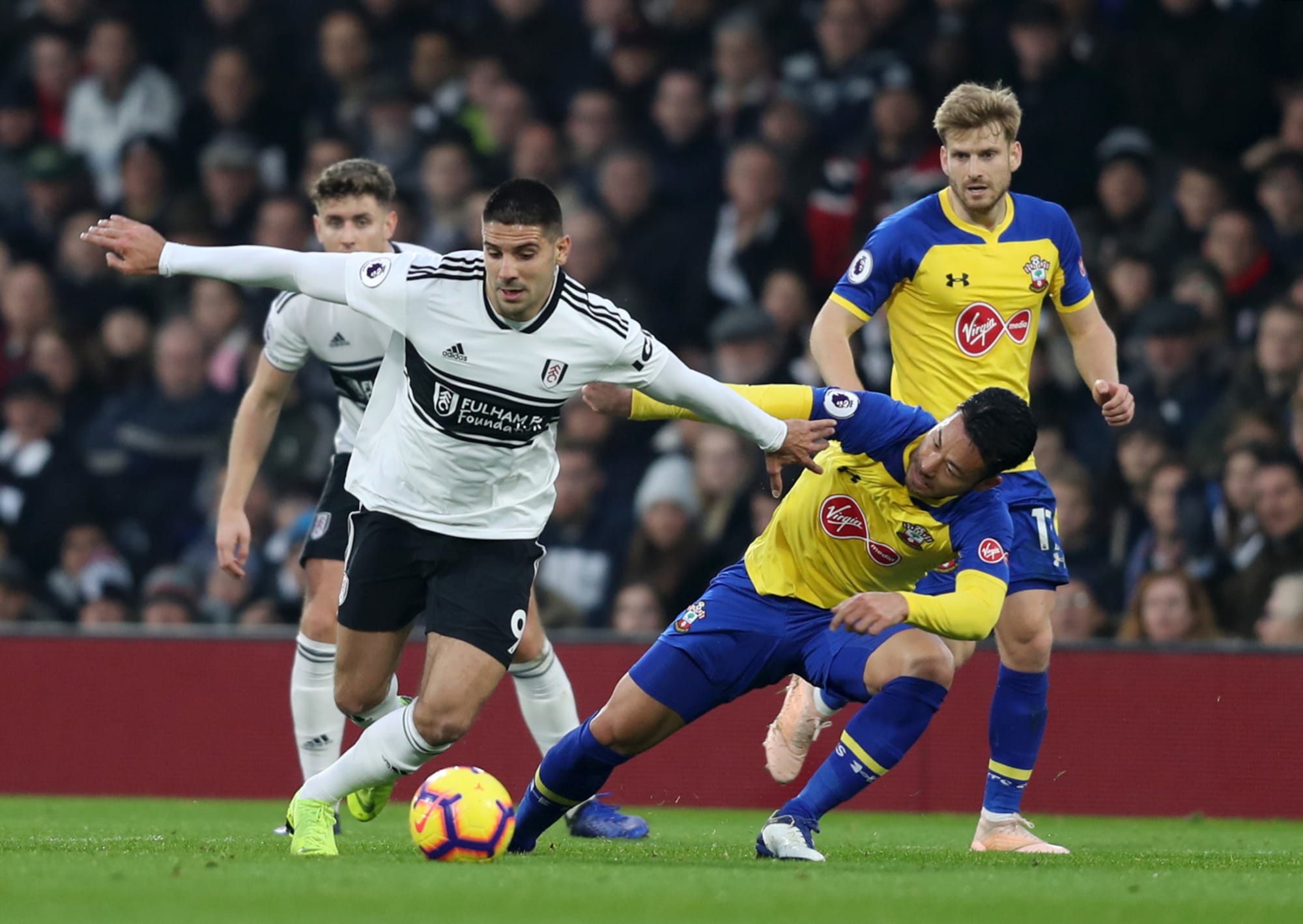 Fulham x Southampton: Scott Parker perderá jogo após covid-19 auto-isolamento