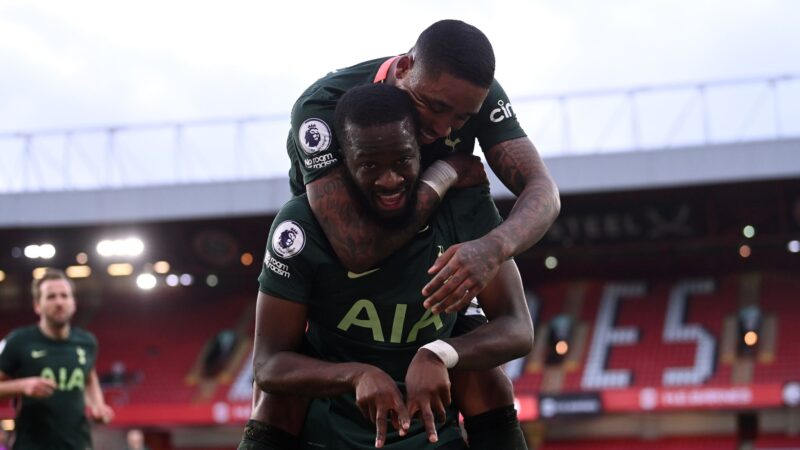 Ndombele marca o gol da vitória do Spurs sobre o Sheffield United
