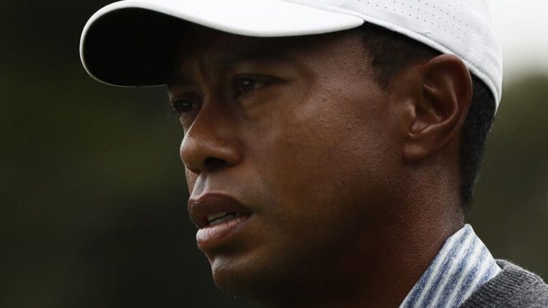 Tiger Woods em cirurgia após acidente de carro, diz Departamento do Xerife do Condado de LA