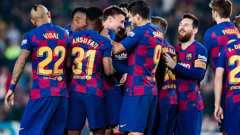 Barcelona fica em segundo após vitória tardia sobre Valladolid