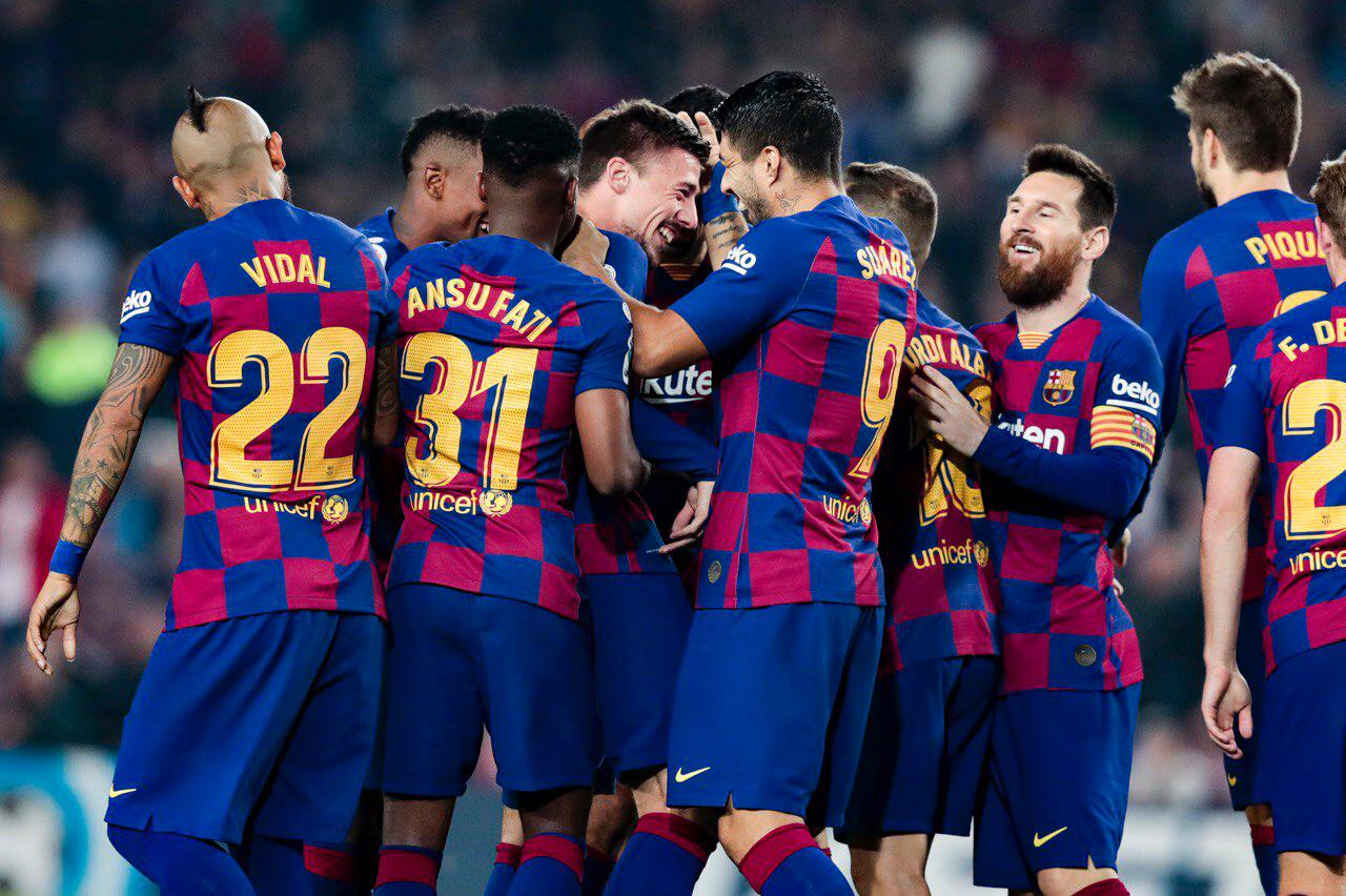 Barcelona fica em segundo após vitória tardia sobre Valladolid