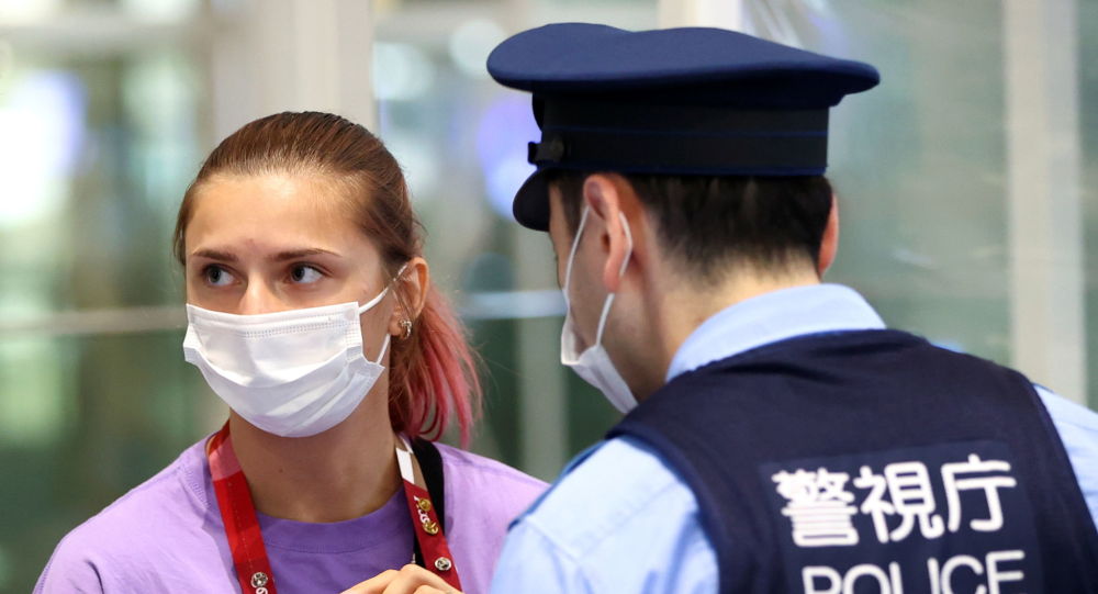 A atleta olímpica da Bielo-Rússia, Timanovskaya, diz que a avó a avisou para não voltar para casa