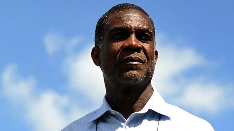A Inglaterra mostrou ‘arrogância ocidental’ ao se retirar da viagem ao Paquistão, diz Michael Holding