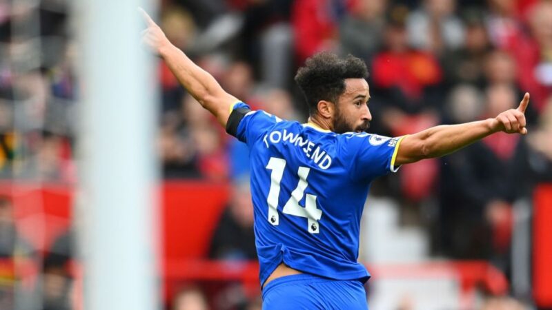 Andros Townsend: “marca de respeito” da celebração Old Trafford para Cristiano Ronaldo