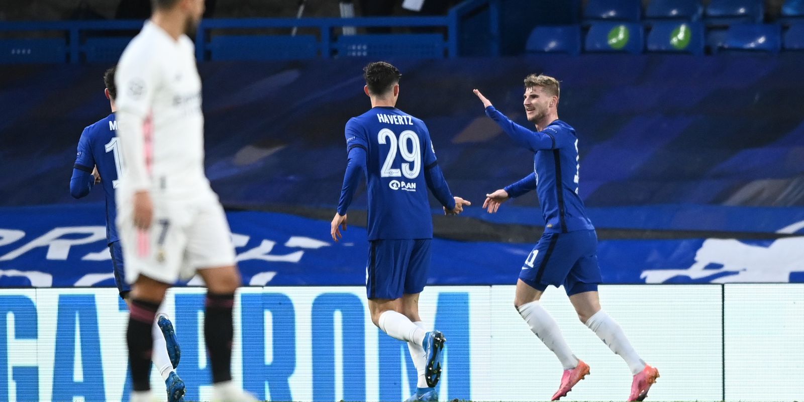 O vencedor de Ziyech em Malmo deixa o Chelsea mais perto das oitavas-de-final